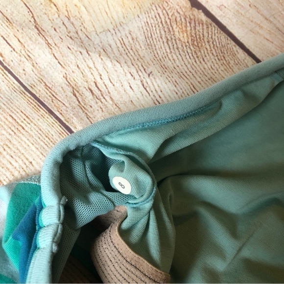 Lululemon Tri Y Power Mesh Back - Picture 6 of 6